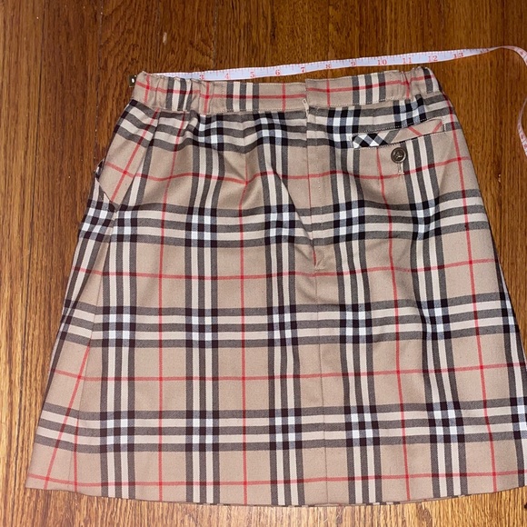 VINTAGE BURBERRY Tan Plaid Skirt - Picture 1 of 3